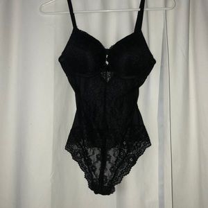 Push up lace bodysuit NWOT